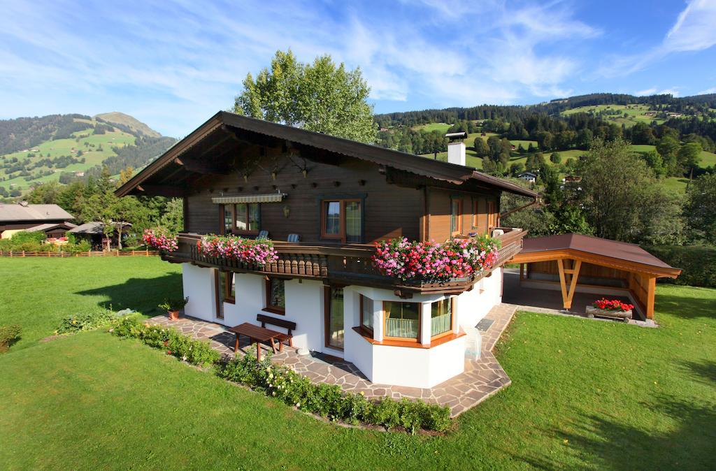 Haus Hirzinger Apartment Brixen im Thale Bagian luar foto