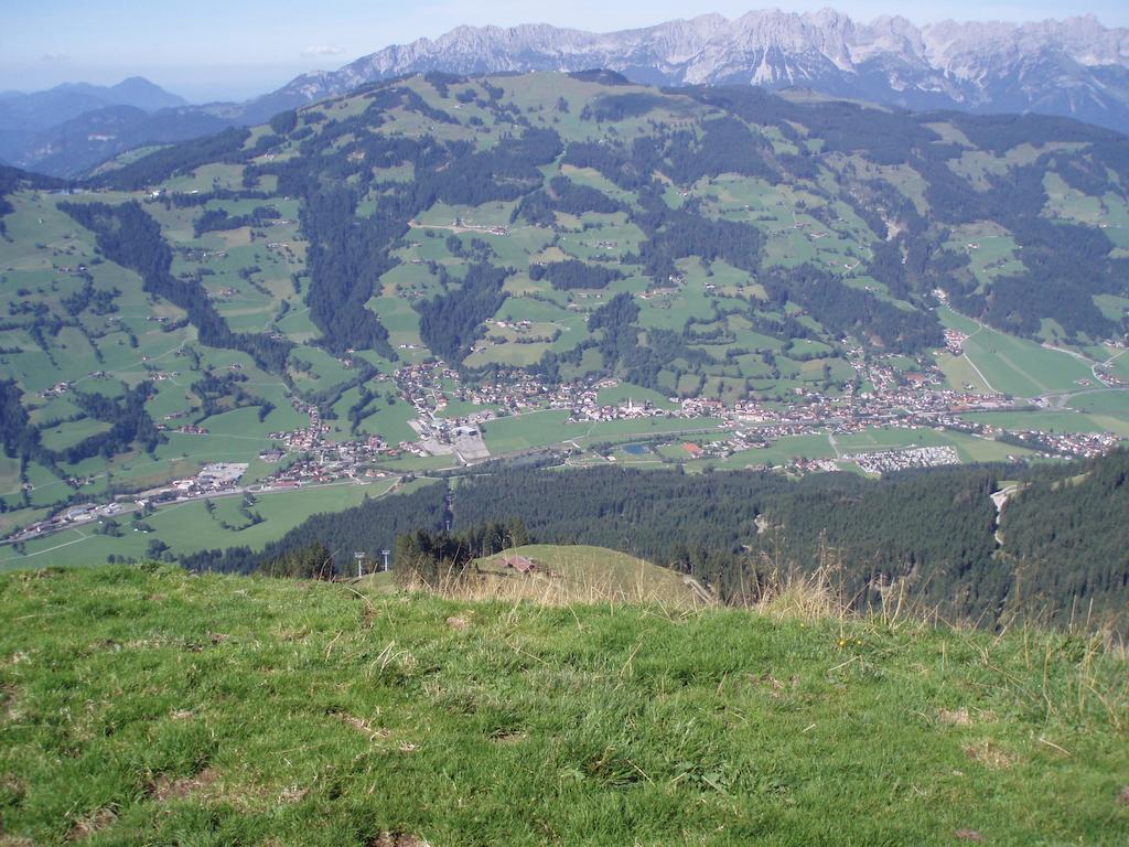 Haus Hirzinger Apartment Brixen im Thale Bagian luar foto